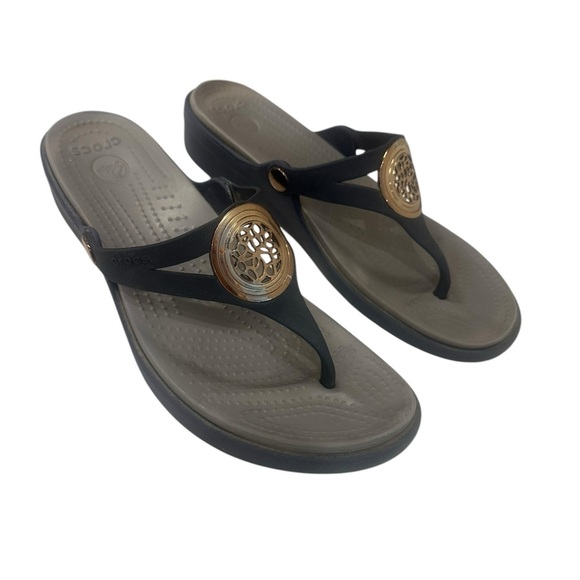 Crocs Sanrah Circle Wedge Flip Flops Sandals Women's size 10 NAVY GOLD - Picture 2 of 7